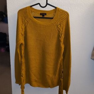 Mustard colored knit shirt